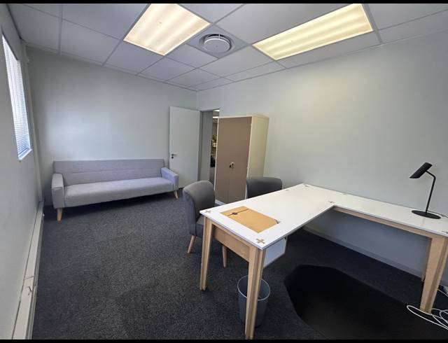 159M² OFFICE TO LET IN STEENBERG